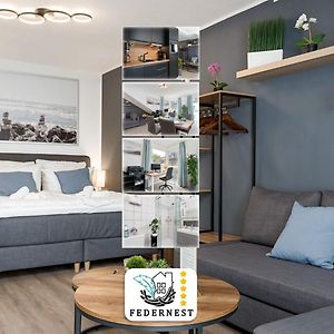 Federnest - Luxus-Studio - Kingsize Boxspringbett - Home-Office Mit Monitor Und Drucker - 11 Min Hbf